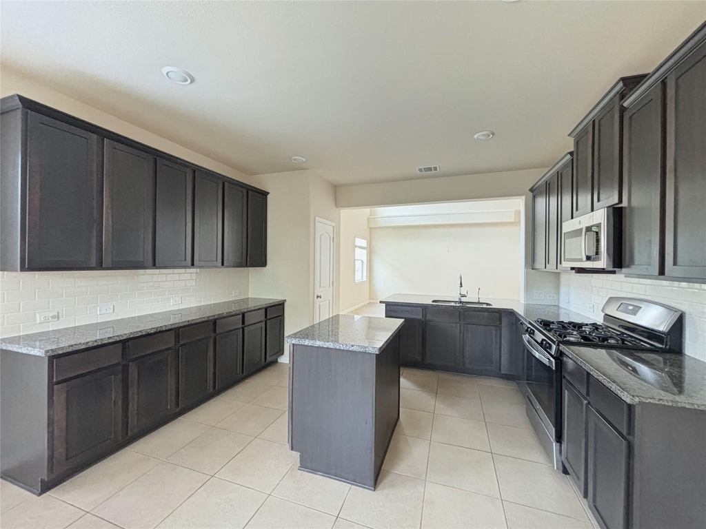 6034 Prince Place Drive - Photo 18