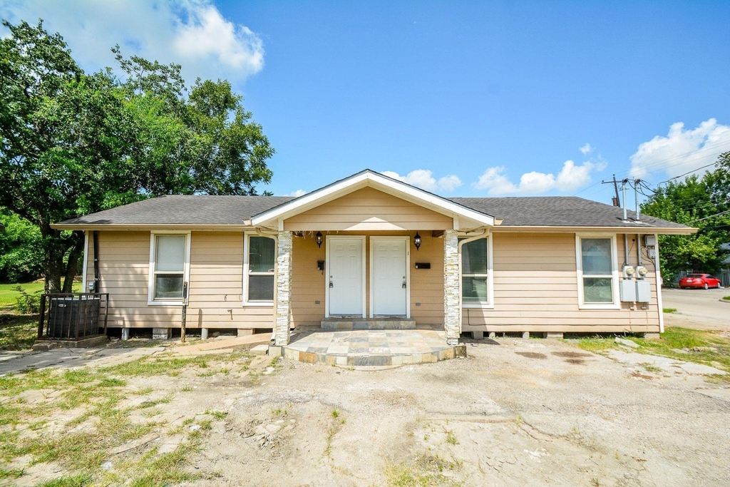 6018 Collingsworth Street - Photo 0
