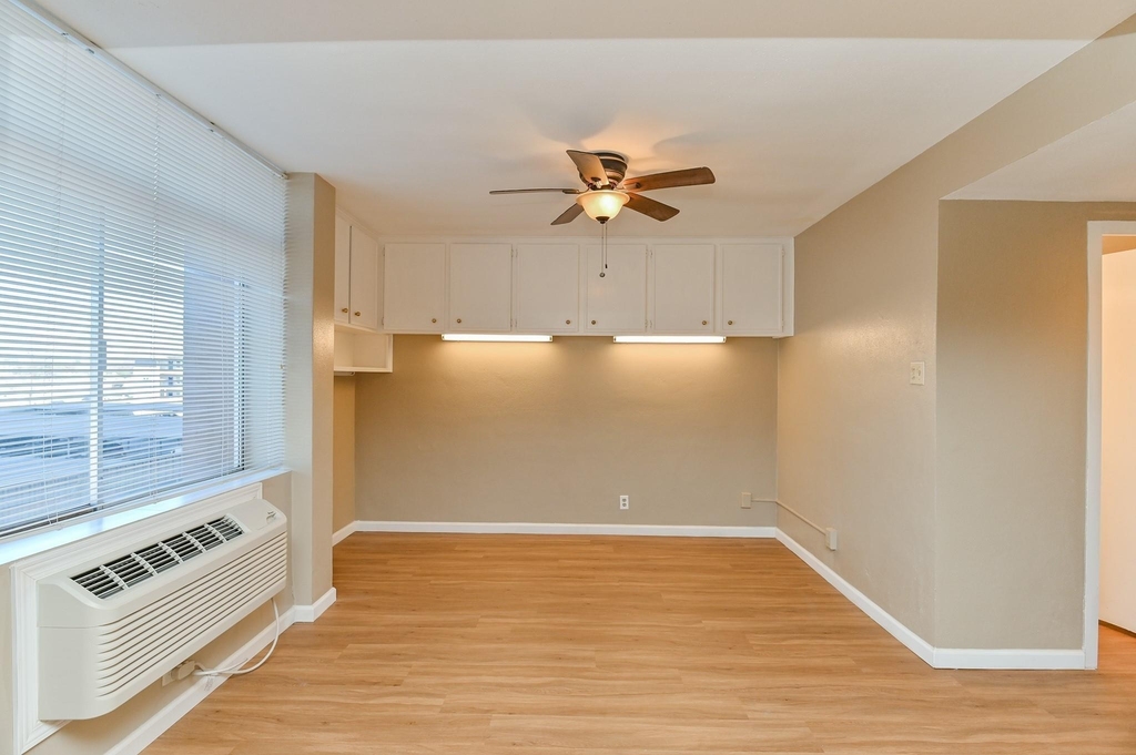 7520 Hornwood Drive - Photo 15