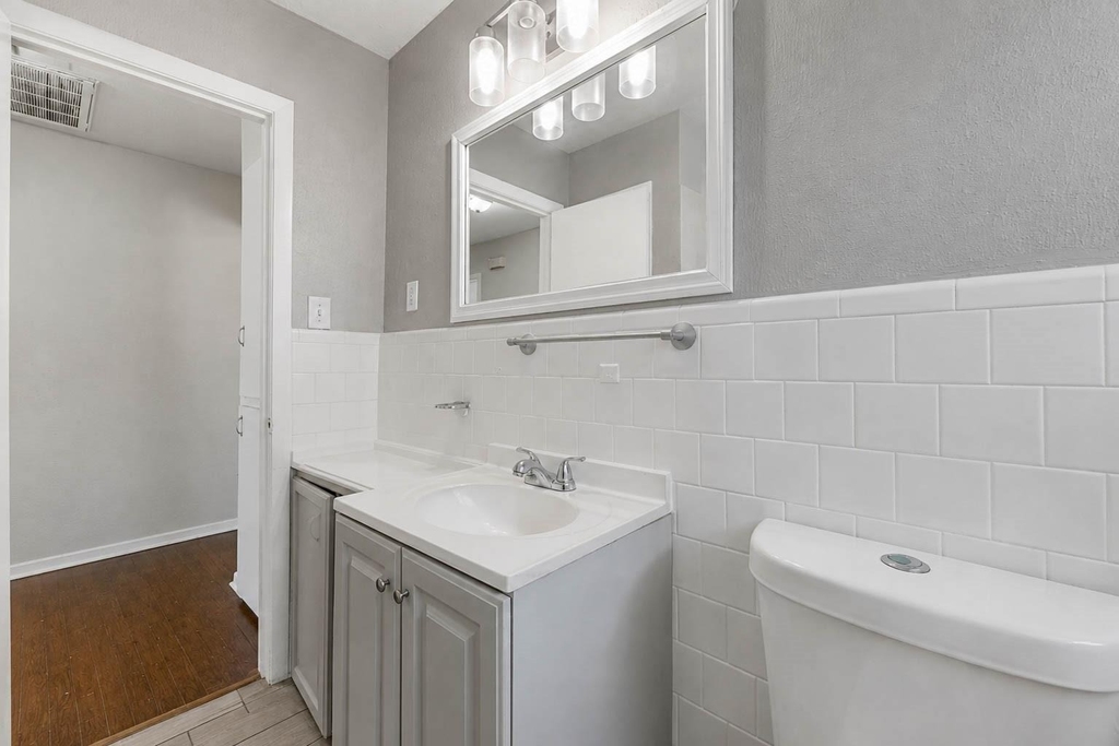 7217 Parker Road - Photo 6