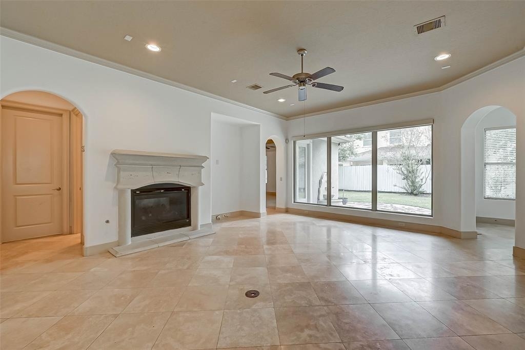11207 St Laurent Lane - Photo 2