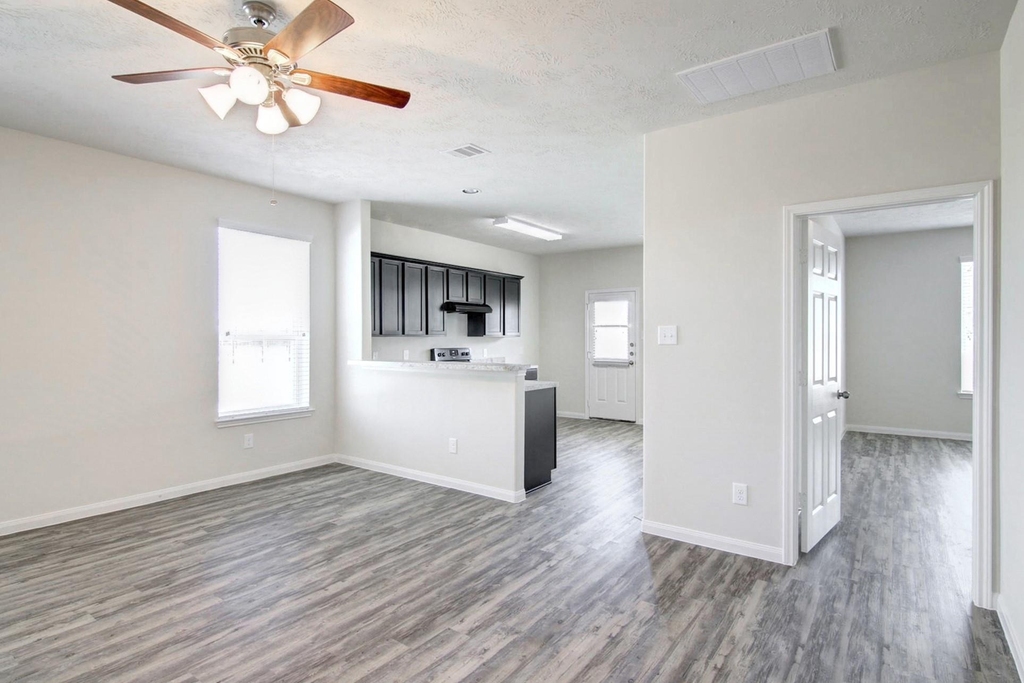 2855 Silver Tree - Photo 9