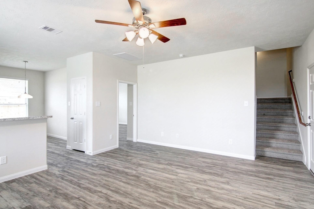 2843 Silver Tree - Photo 11