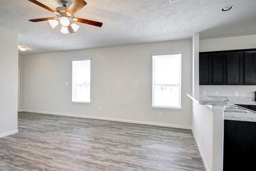 2843 Silver Tree - Photo 6