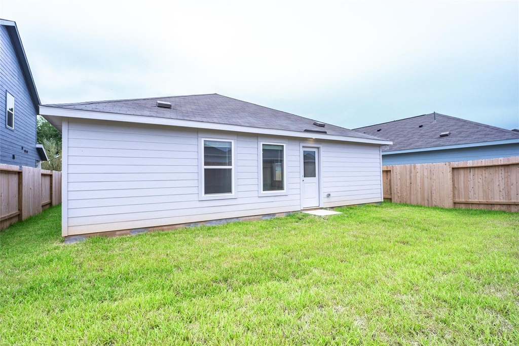15724 Plum Brook Drive - Photo 23