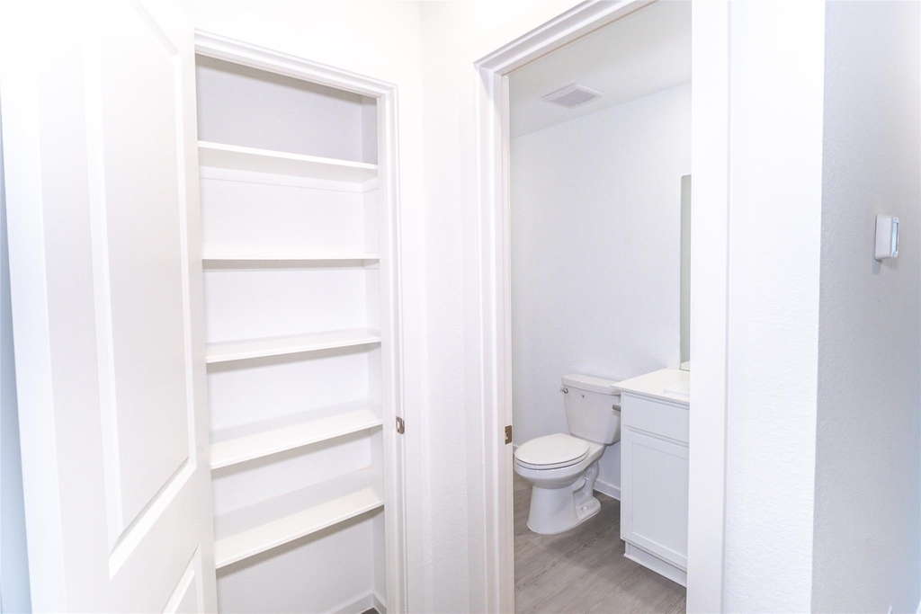 15724 Plum Brook Drive - Photo 4