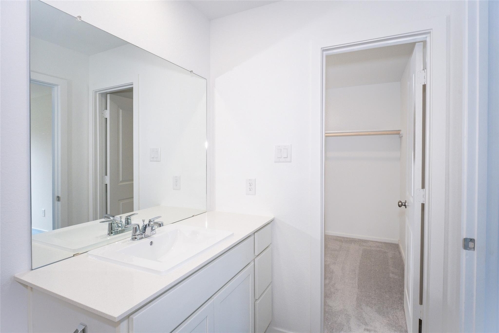 15724 Plum Brook Drive - Photo 18