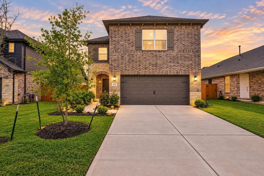 4806 Sand Clouds Drive - Photo 0