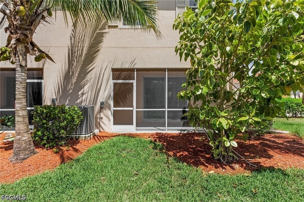 10140 Via Colomba Circle - Photo 19