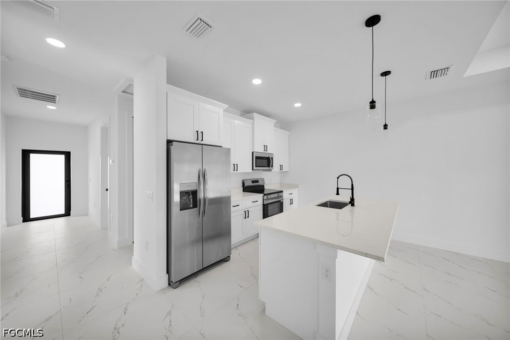 4746 27th Street Sw - Photo 10