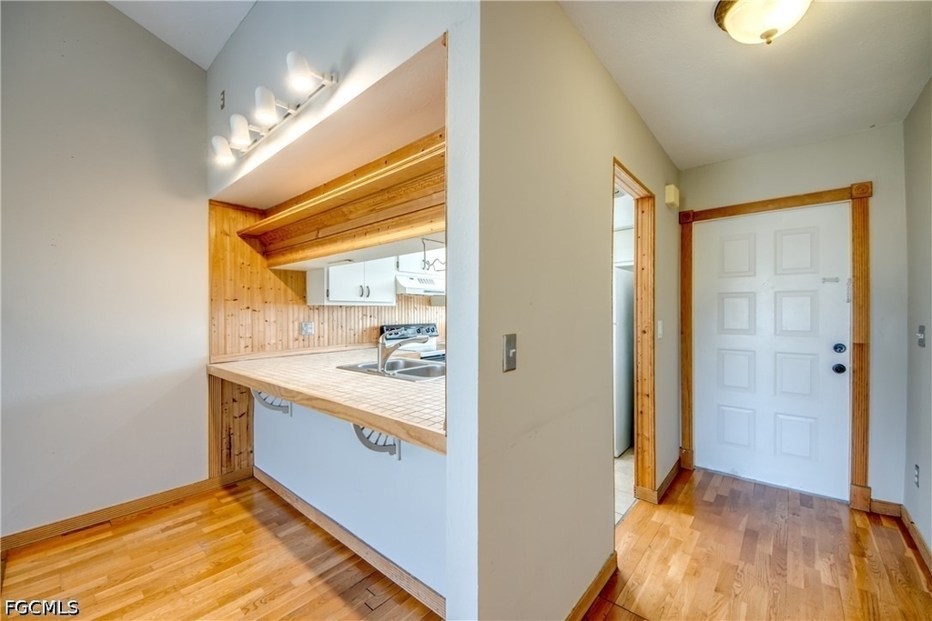 4616 Se 6th Avenue - Photo 3