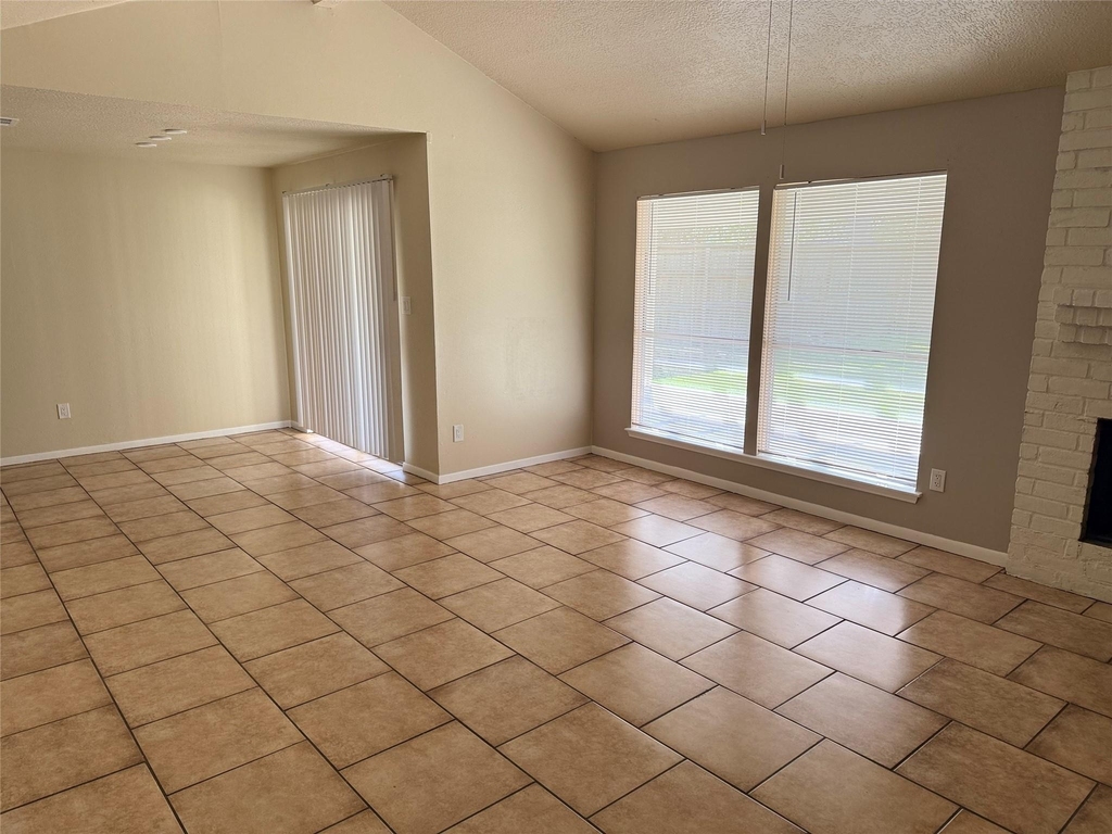 6610 Addicks Clodine Road - Photo 6