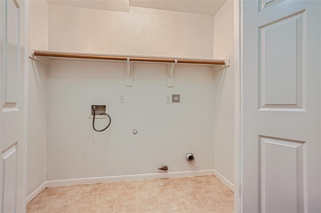 3810 Breaker Court - Photo 14