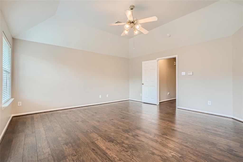 3810 Breaker Court - Photo 16