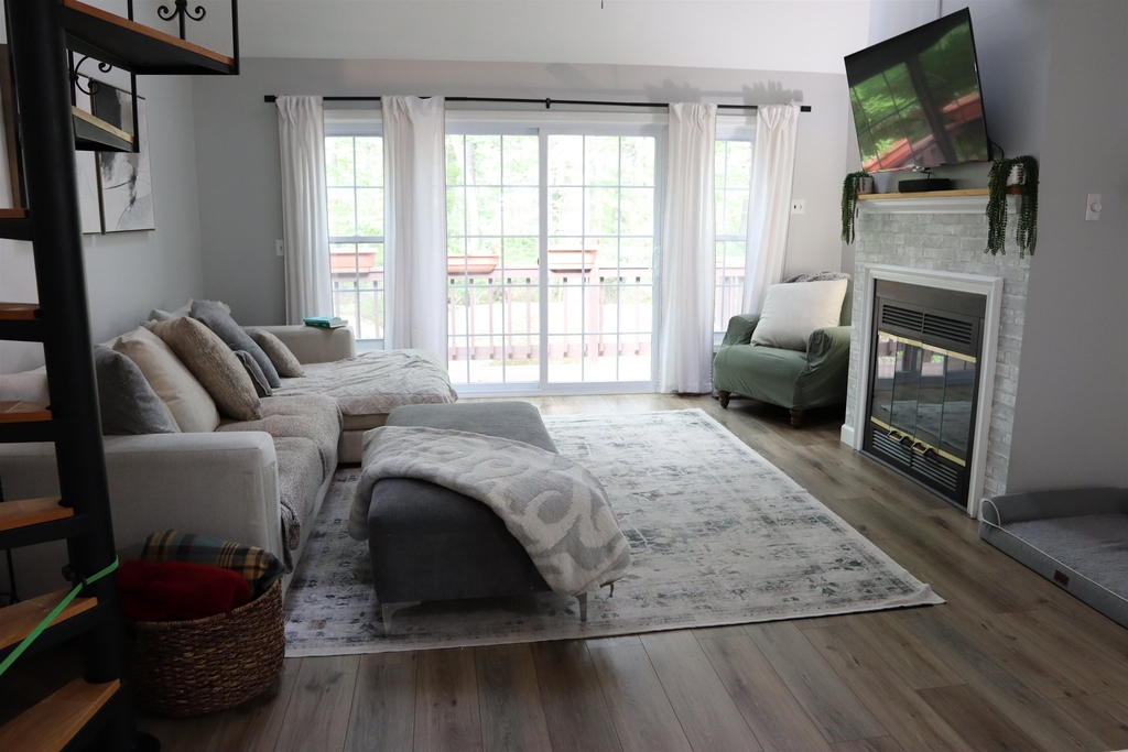 1465 Hooksett - Photo 9
