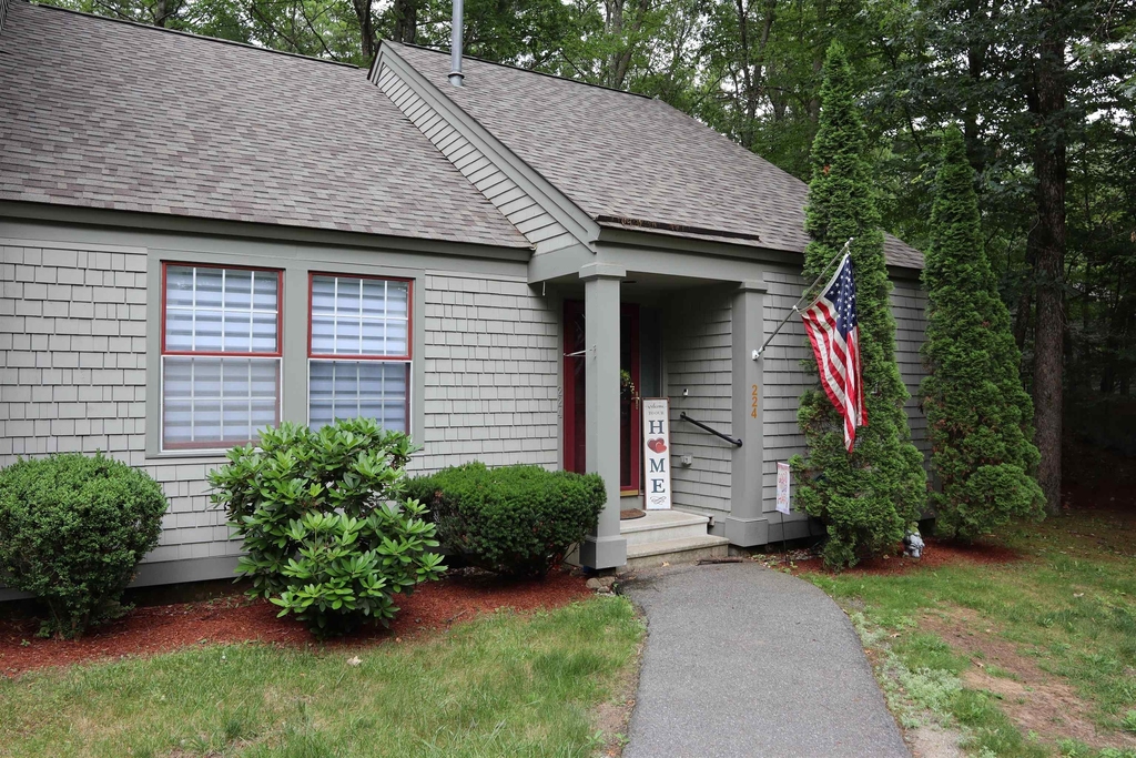 1465 Hooksett - Photo 1