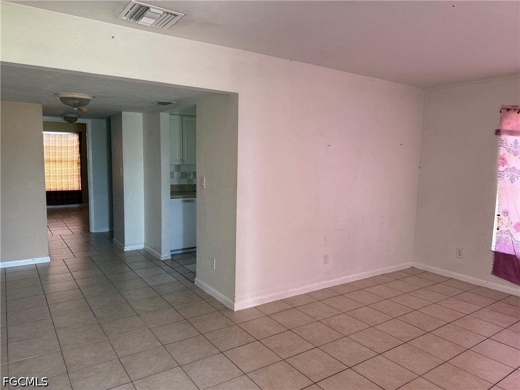 1131 S Loop Boulevard - Photo 1