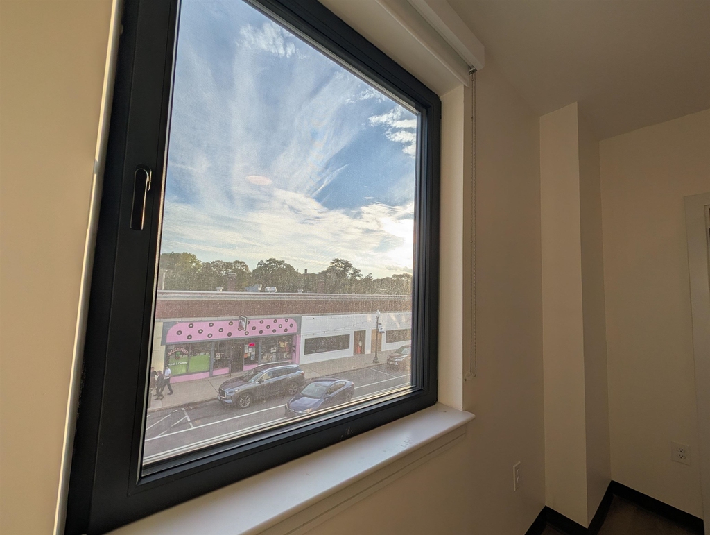 55 North Main - Photo 17