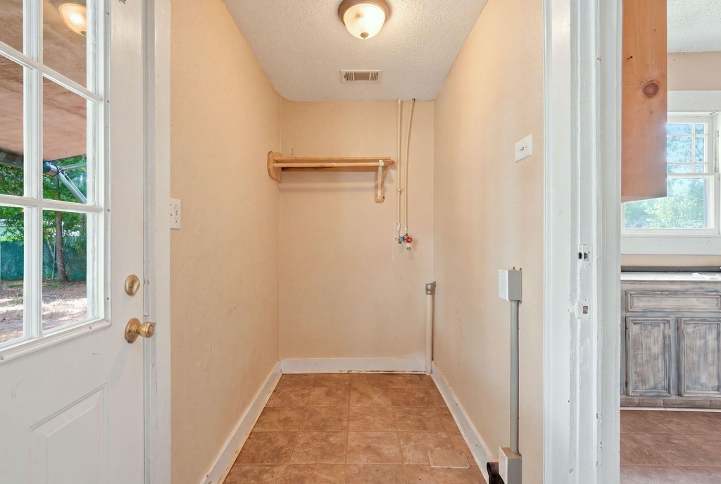 105 League Street - Photo 21
