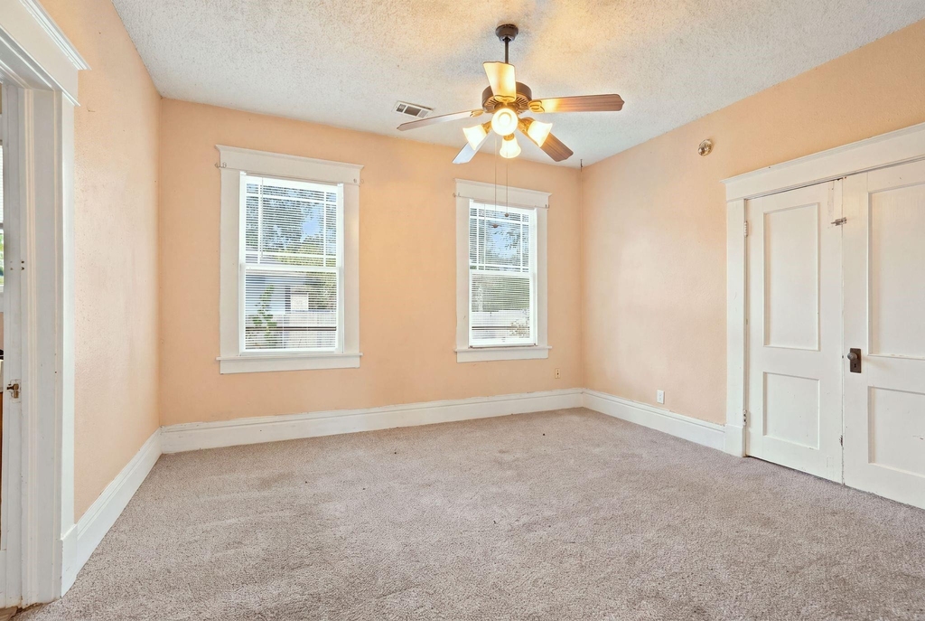 105 League Street - Photo 14