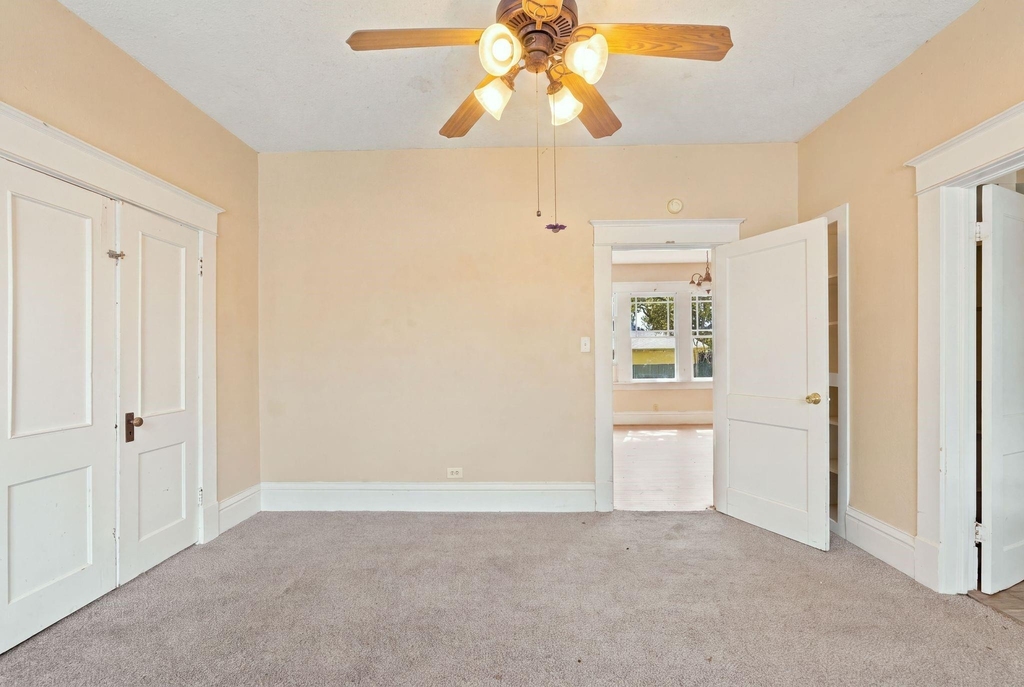 105 League Street - Photo 12