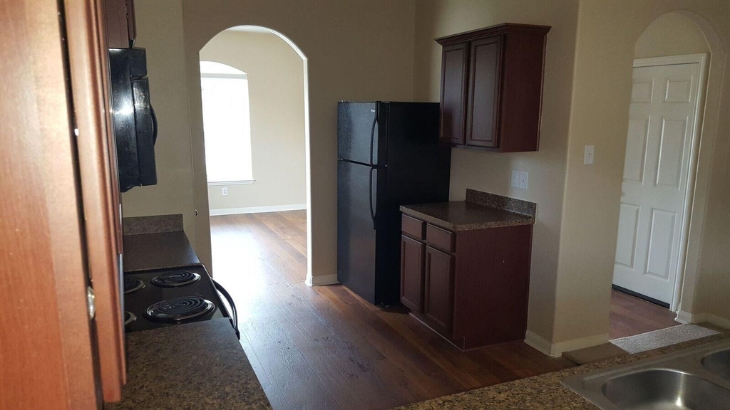 5619 Straight Way - Photo 7