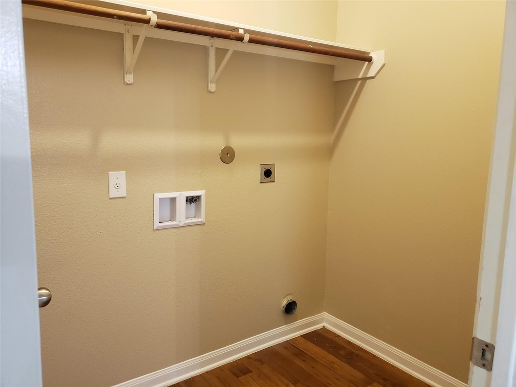 5619 Straight Way - Photo 15