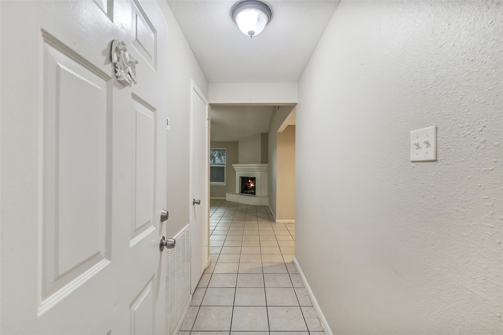 19334 Wood Village Lane - Photo 4