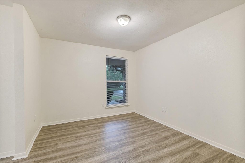 19334 Wood Village Lane - Photo 17