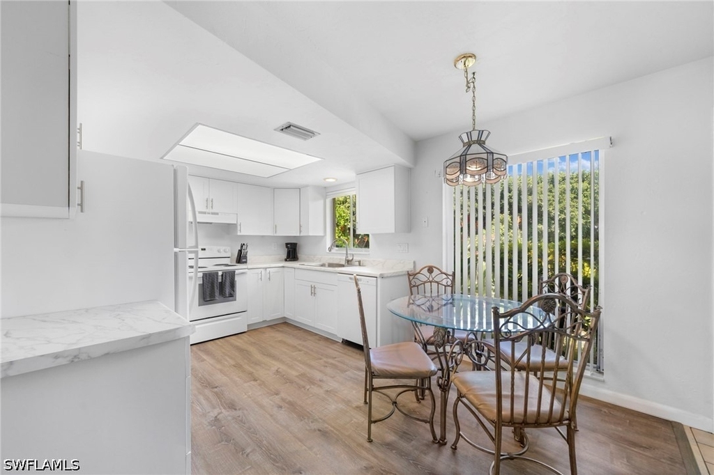 849 Palm View Drive - Photo 6