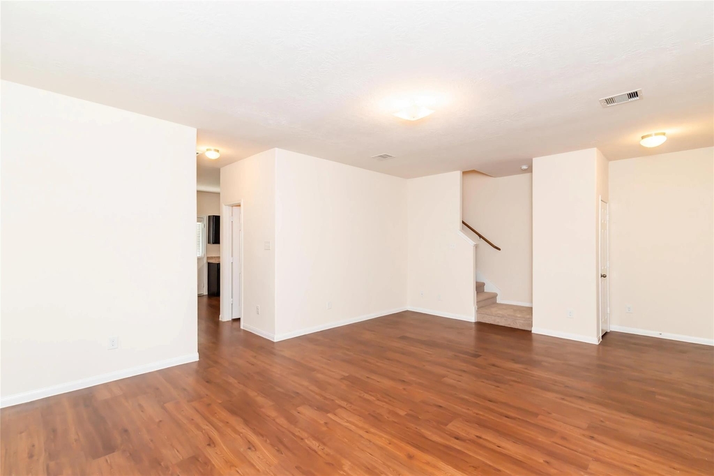 6274 Brenwood Circle - Photo 3
