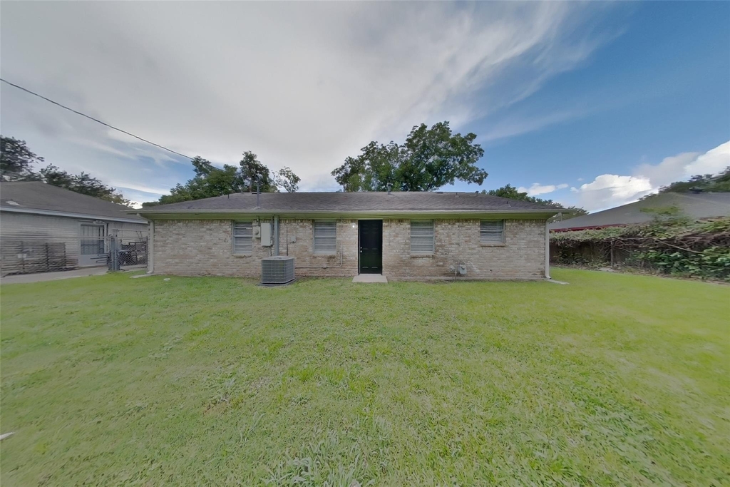 12306 Foxridge Drive - Photo 14