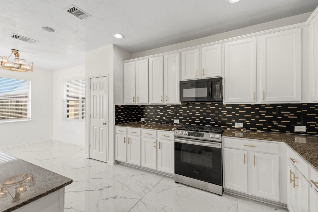 21635 Alta Peak Way - Photo 19