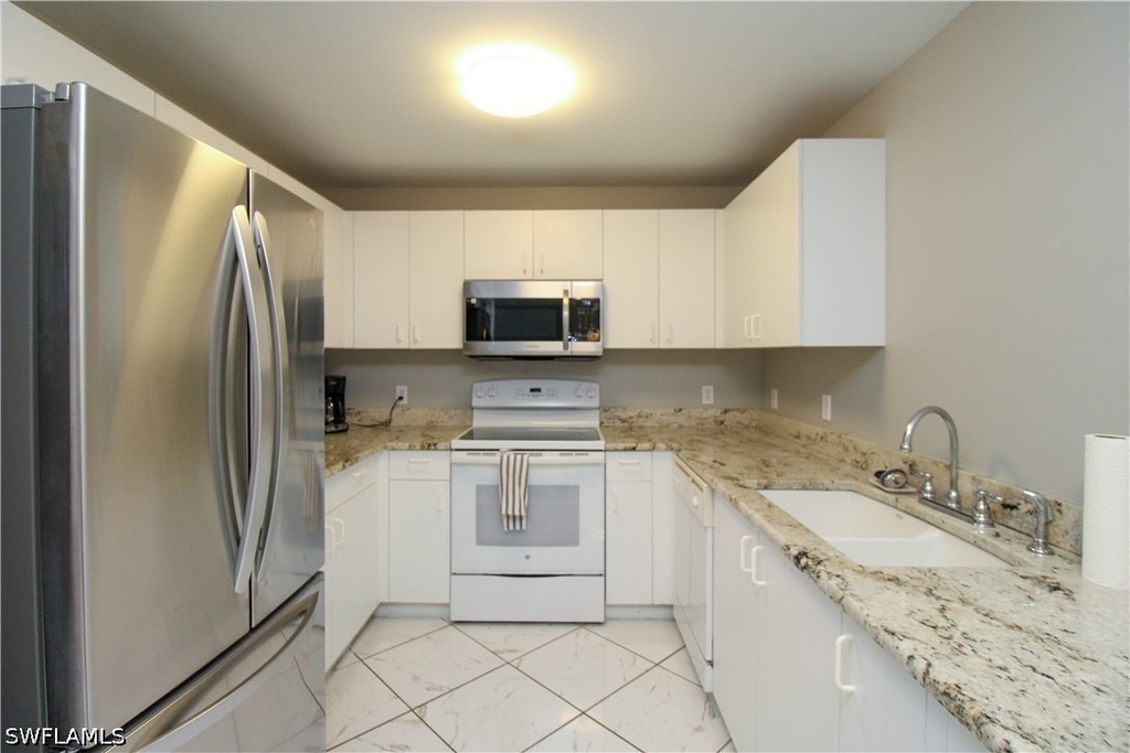 519 Roma Court - Photo 24