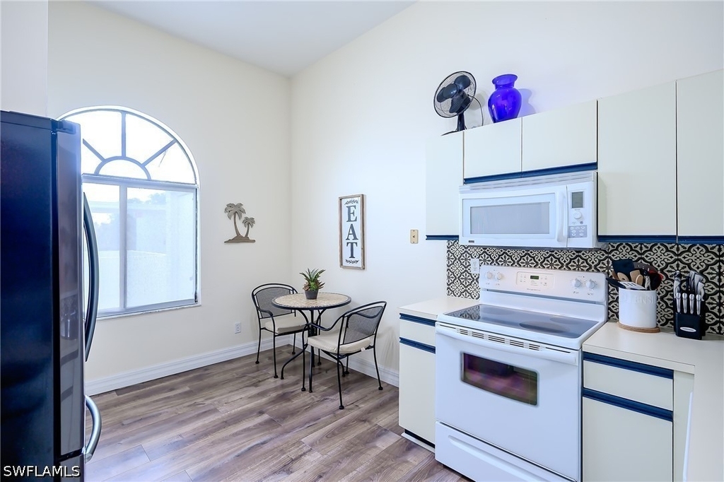 586 Beachwalk Circle - Photo 11