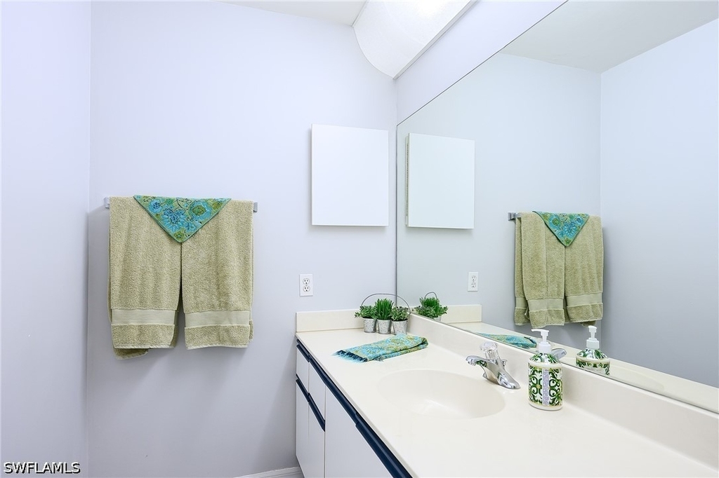 586 Beachwalk Circle - Photo 20