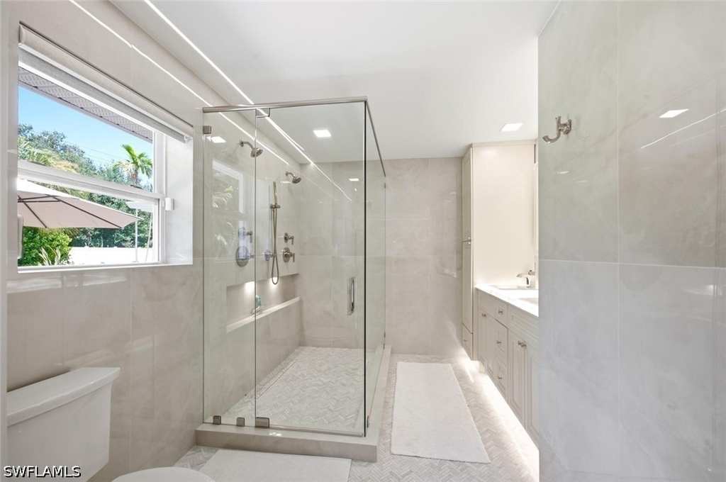 1274 Pine Court - Photo 29