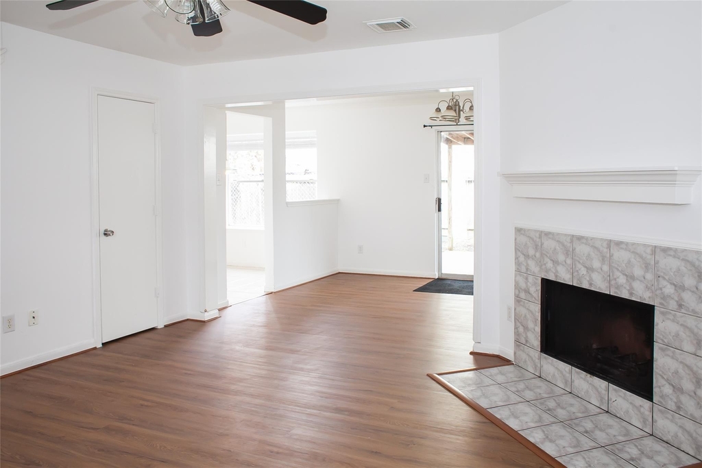 8910 Sage Place - Photo 3