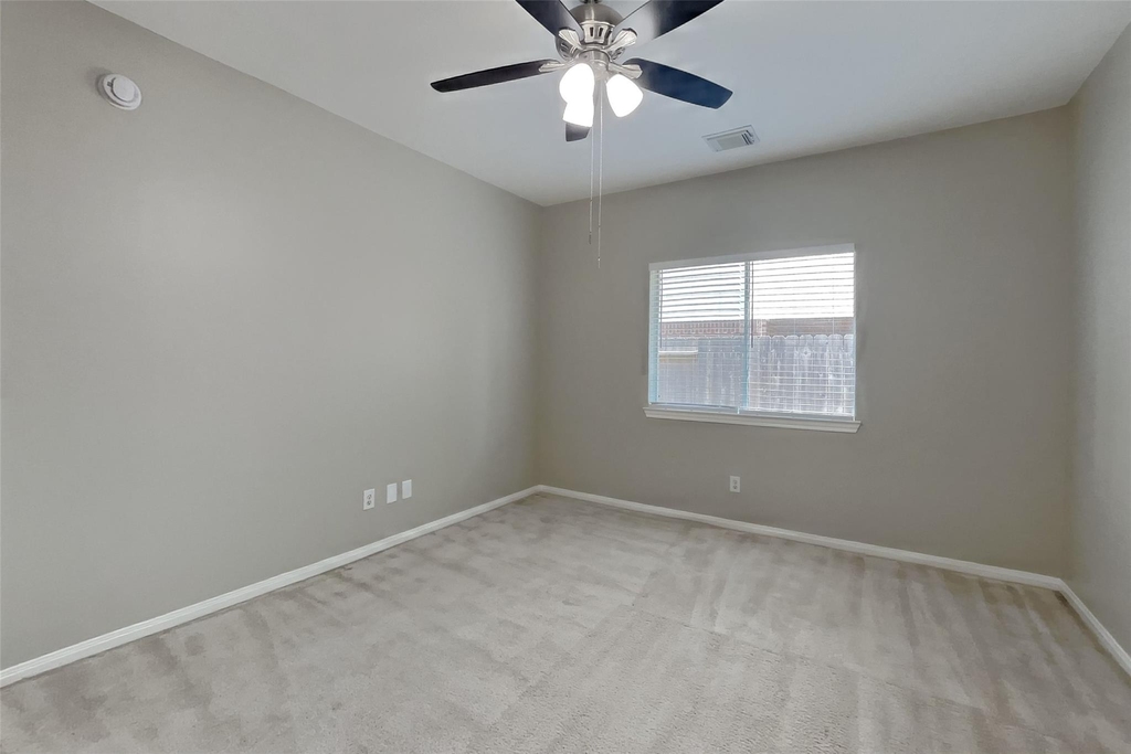 2922 Maple Bend Drive - Photo 16