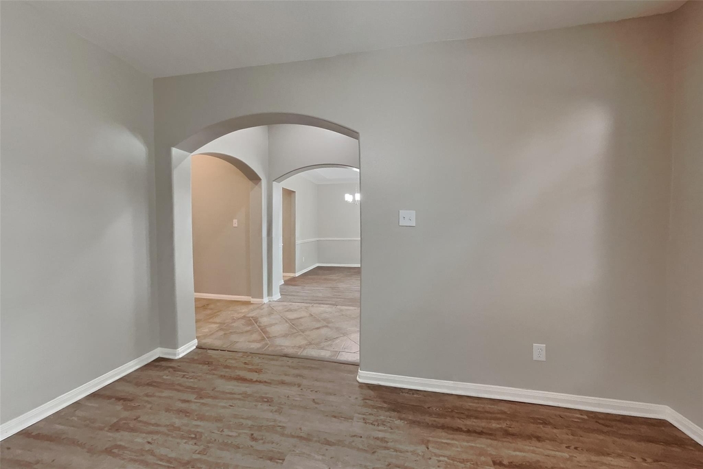 2922 Maple Bend Drive - Photo 1