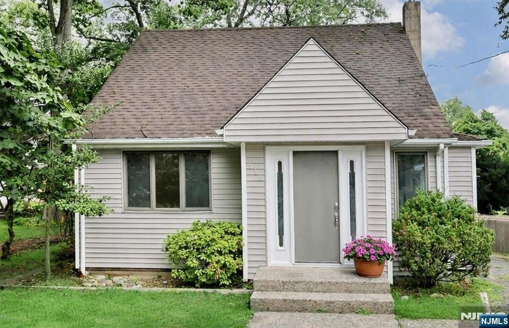 515 N Monroe - Photo 1