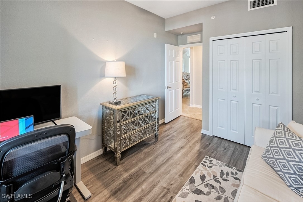 9727 Acqua Court - Photo 14