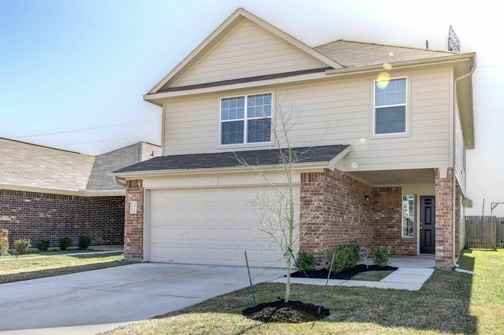5815 Post Oak Manor Drive - Photo 1