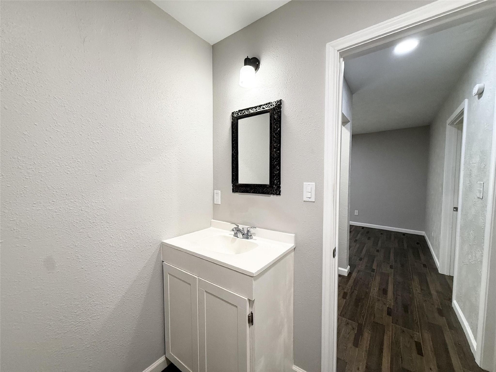 7515 Bayway Drive - Photo 11