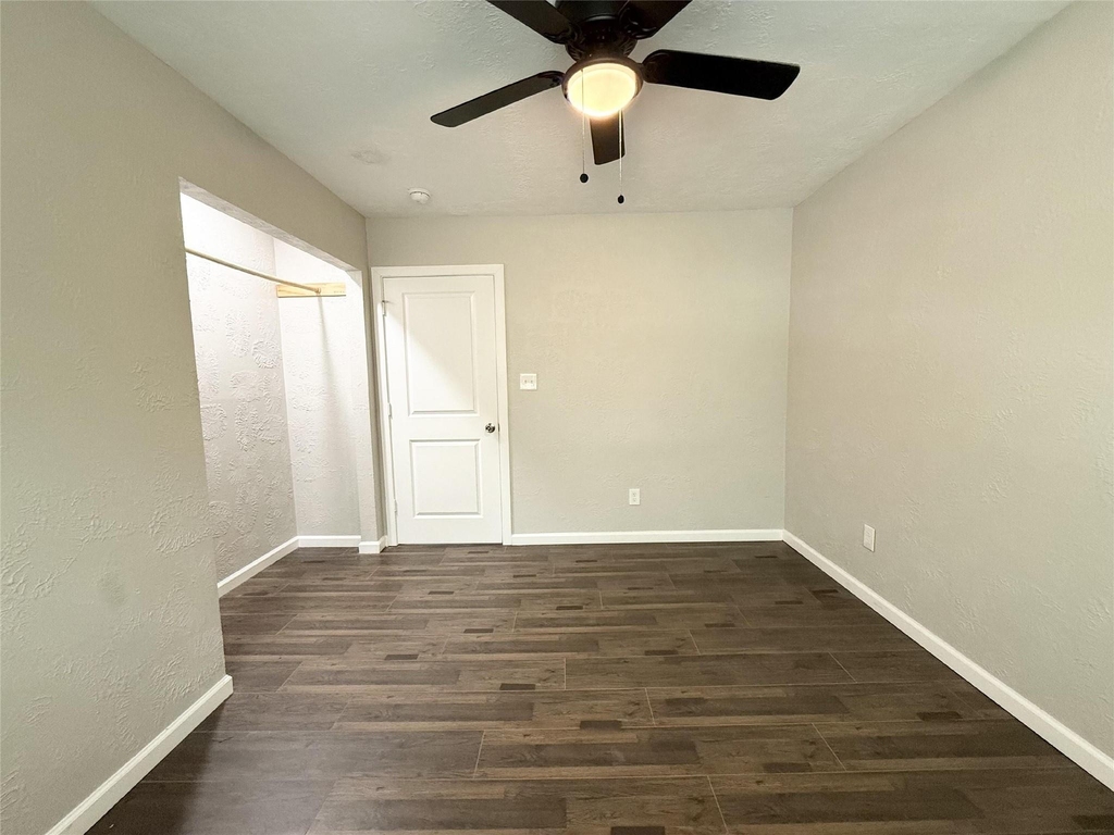 7515 Bayway Drive - Photo 10