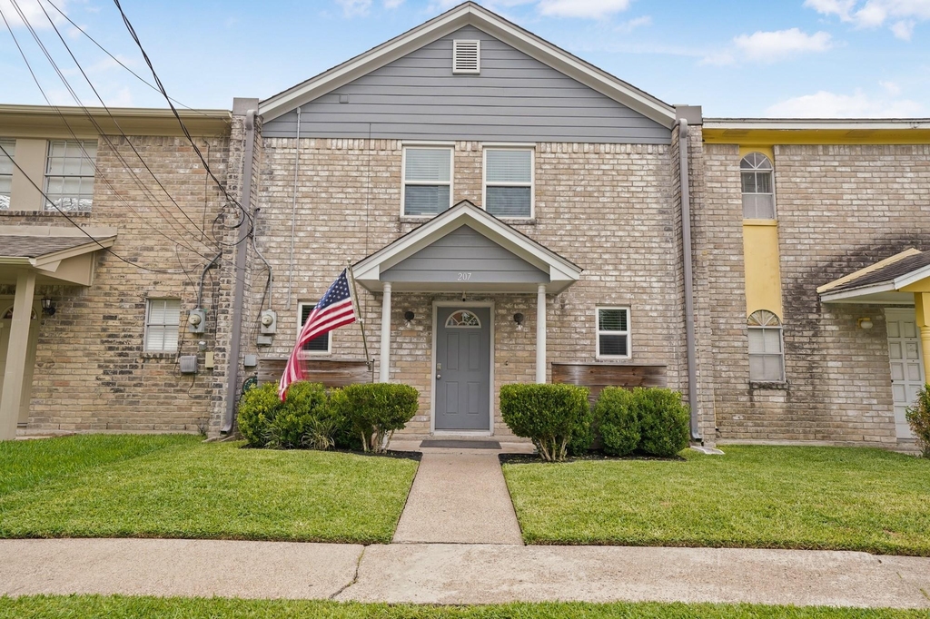 207 Granberry Street - Photo 13