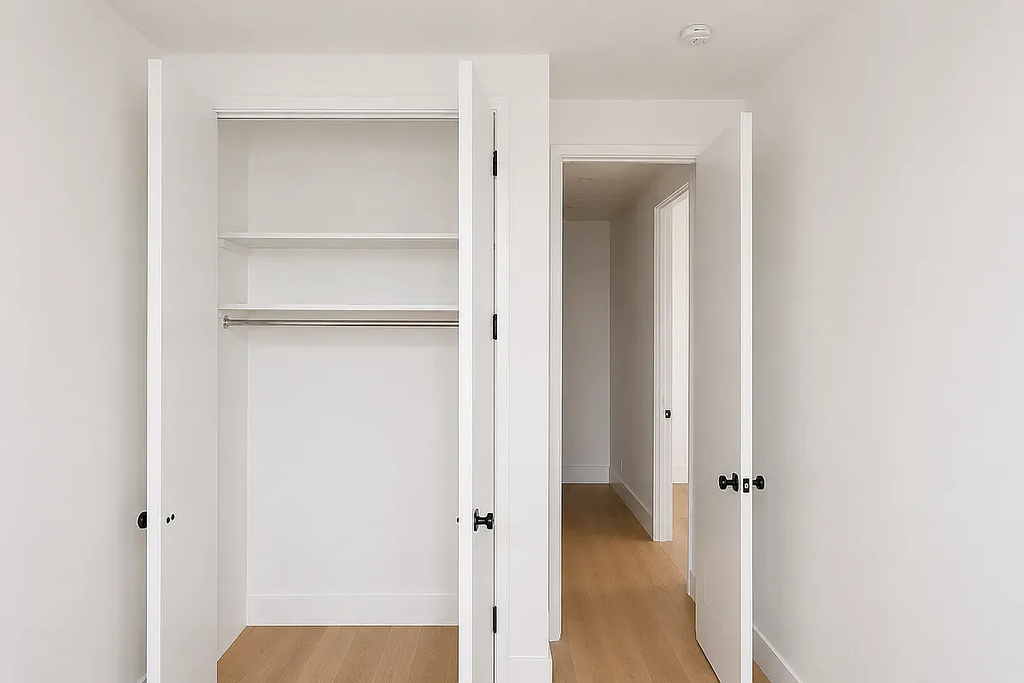 1520 Saint John's Place - Photo 3