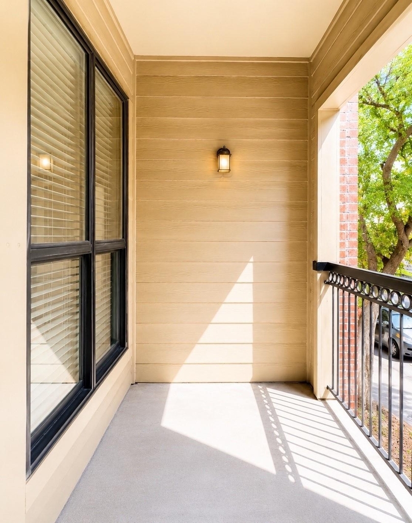 2222 Smith Street - Photo 6