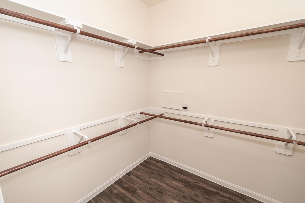 29607 Clover Shore Drive - Photo 9