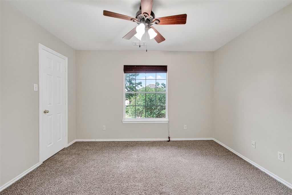 16855 Carrollton Creek Lane - Photo 14